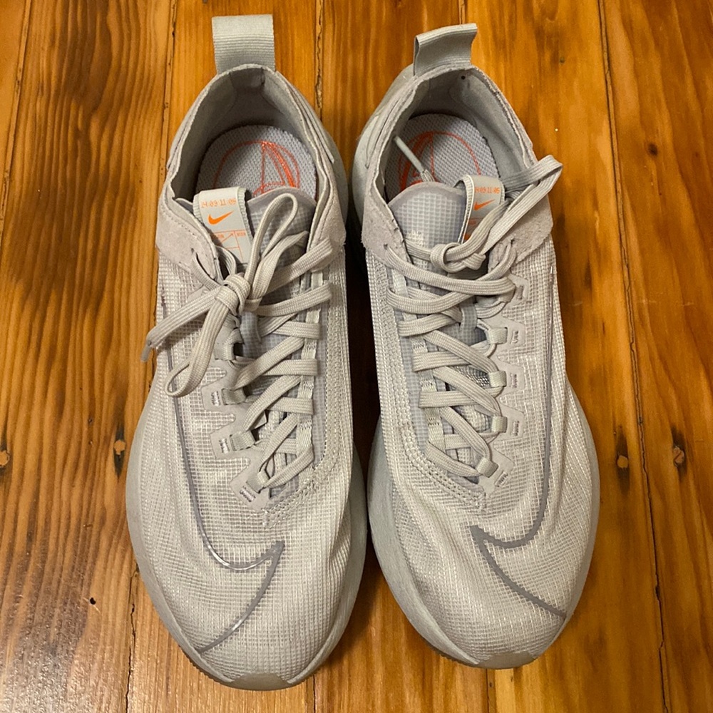 Nike Zoom double stacked sneaker